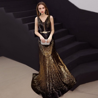 Donna Bridal formální šaty na ples - třpytivý materiál s Ómbré efektem Zlatá 32 kod 338