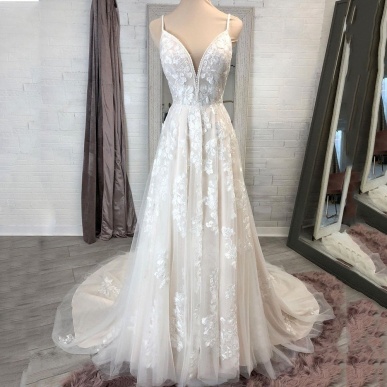 Donna Bridal elegantní krajkové svatební šaty s knoflíčky na zádech + SPODNICE ZDARMA Bílá Velikost 32 kód 459