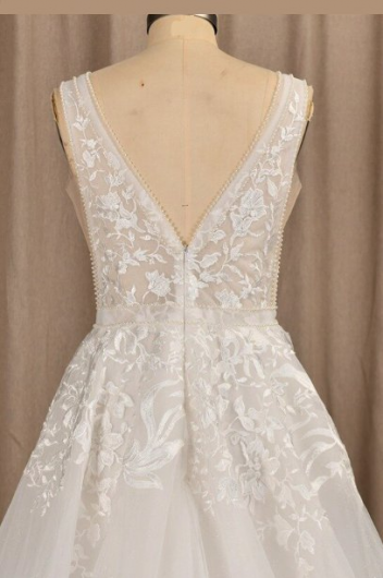 Donna Bridal krajkové svatební šatičky s perličkami ve výstřihu/bocích/zádech -PRINCEZNOVSKÁ SUKNĚ Ivory Velikost 40 kód 460