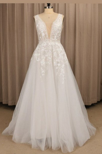 Donna Bridal krajkové svatební šatičky s perličkami ve výstřihu/bocích/zádech -PRINCEZNOVSKÁ SUKNĚ Ivory Velikost 40 kód 460