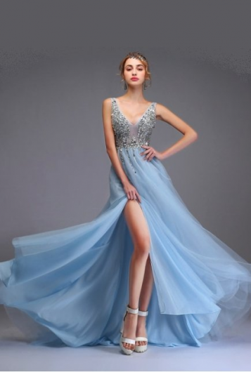 Donna Bridal večerní, krásné a sexy společenské šaty s rozparkem a výstřihem do V Modrá nebeská Velikost 32 kód 363