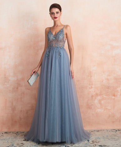 Donna Bridal romantické sexy šaty s luxusními flitry a korálky Modro-fialová Velikost 38 kód 209
