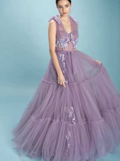 Donna Bridal romantické šaty s korzetovým živůtkem a 3D květovanou aplikací na ramínkách Fialová světlá Velikost 32 kód 243