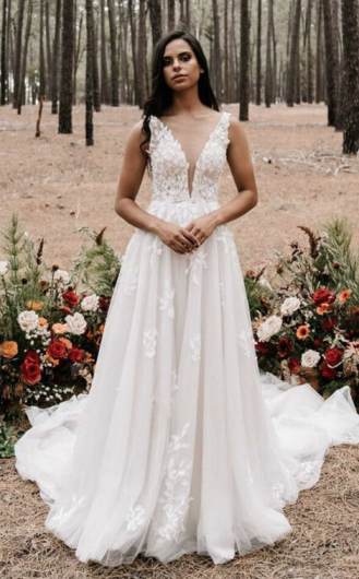 Donna Bridal krajkové svatební šaty s výstřihem do pasu a s knoflíčky na sukni Ivory Velikost 34 kód 525