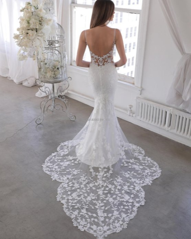 Donna Bridal Vintage svatební šaty s krásnou krajkou na vlečce a šatech s výstřihem do V Ivory Velikost 32 kód 536