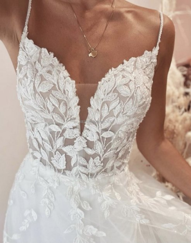 Donna Bridal romantické krajkové svatební šaty s originálními trojtými ramínky Černá Velikost Vlastní velikost + 500,- kód 99