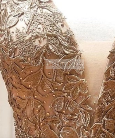 Donna Bridal Luxusní plesové & společenské šaty s krajkou, kamínky a šněrováním na zádech – ball gown silueta Zlatá Velikost 38 kód 154