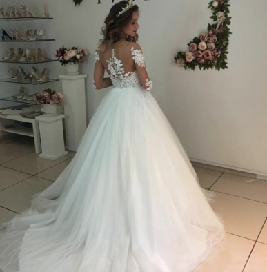 Donna Bridal luxury wedding dress with lace bodice and long sleeve + FREE Petticoat Bílá 34 code 107