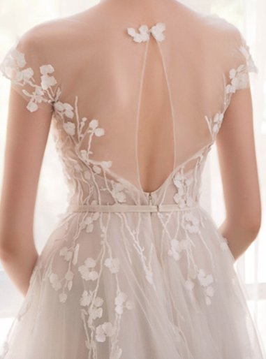 Donna Bridal nádherné romantické květované svatební šaty s vlečkou Šampaň Vlastní velikost + 1 000,- kód 141