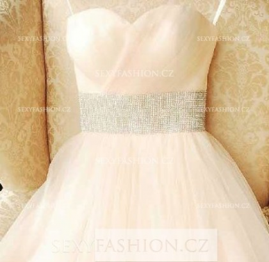 Donna Bridal maturitní šaty s výrazným zdobeným pasem a plisovaným živůtkem Šampaň Velikost 42 kod 346