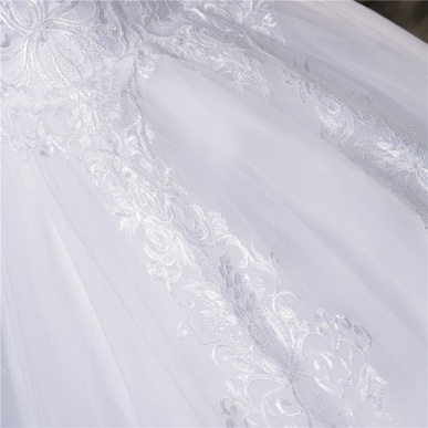 Donna Bridal vitage svatební šaty se spadlými rukávy a krajkovým živůtkem Bílá Velikost 40 kód 397