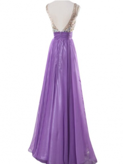 Donna Bridal plesové a maturitní šaty s bohatě zdobeným živůtkem a výstřihem do V kód 331 - Levandulová