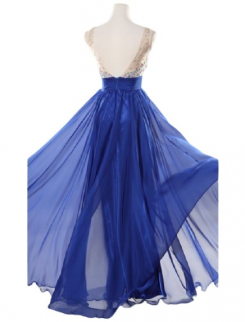 Donna Bridal plesové a maturitní šaty s bohatě zdobeným živůtkem a výstřihem do V kód 331 - Modrá královská