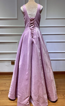 Donna Bridal formální šaty na ples - třpytivý materiál Fialová Velikost 32 kod 337