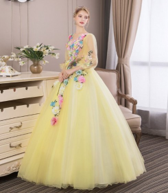 Donna Bridal romantické společenské šaty s květy na živůtku a sukni kód 372 - Žlutá