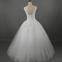 Donna Bridal nádherné romantické krajkové šaty Bílá 32 kód 452