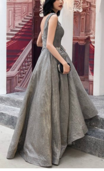 Donna Bridal formální šaty na ples - třpytivý materiál kod 337 - Šedá