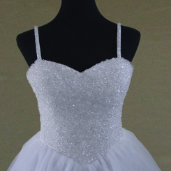 Donna Bridal Překrásné princeznovské plesové šaty se srdíčkovým výstřihem, vyztuženým korzetem s krystaly a špagetovými ramínky Bílá Velikost Vlastní velikost + 0,- kód 456