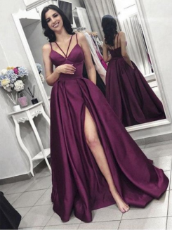 Donna Bridal krásné plesové a společenské šaty s kapsami a rozparkem kód 451 - Fialová