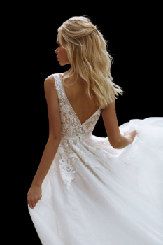 Donna Bridal krajkové svatební šatičky s perličkami ve výstřihu/bocích/zádech -PRINCEZNOVSKÁ SUKNĚ kód 460 - Bílá