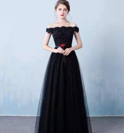 Donna Bridal maturitní a plesové šaty s 3D květinkami Černá 44 kód 181