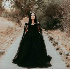 Donna Bridal originální společenské šaty s dlouhými rukávy cca 2,25 m dlouhé + SPODNICE ZDARMA kód 264 - Černá