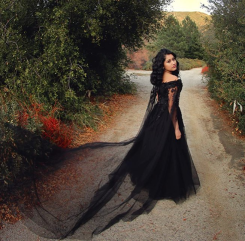 Donna Bridal originální společenské šaty s dlouhými rukávy cca 2,25 m dlouhé + SPODNICE ZDARMA kód 264 - Černá