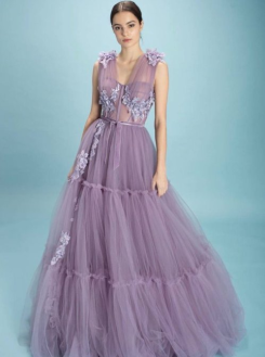 Donna Bridal romantické šaty s korzetovým živůtkem a 3D květovanou aplikací na ramínkách kód 243 - Fialová světlá