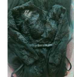 Donna Bridal nádherné romantické plesové a společenské šaty Černá Velikost 42 kód 222