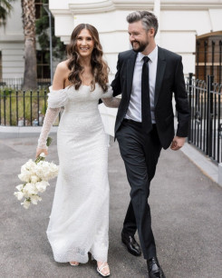 Donna Bridal Luxusní třpytivé svatební šaty - mořská panna - odnímatelná sukně Bílá Velikost 32 kód 528