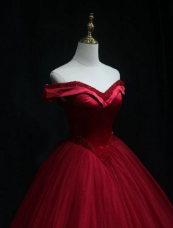 Donna Bridal princeznovské korzetové šaty s kamínky a bohatou sukní kód 551 - Červená