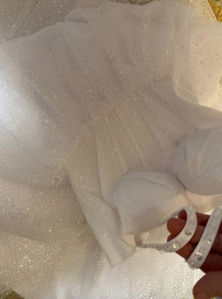 Donna Bridal luxusní třpytivé korzetové svatební šaty s vlečkou kód 537 - Bílá