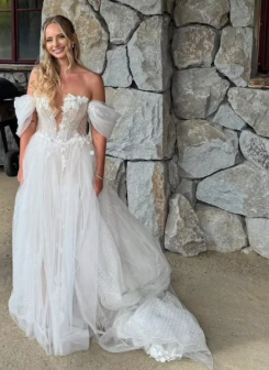 Donna Bridal romantické květinovo puntíkové svatební šaty s rozparkem Bílá Velikost 30 kód 524