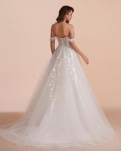 Donna Bridal svatební šaty áčkové – krajkové, srdíčkový výstřih, odhalená ramena, ivory, vlečka kód 566 - Bílá