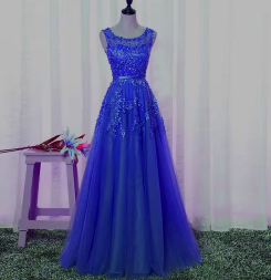 Donna Bridal krásné maturitní a plesové s průsvitnými krajkovými zády kód 197 - Modrá královská