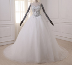Donna Bridal svatební šaty s bohatě zdobeným živůtek kód 114 - Bílá