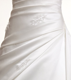 Donna Bridal svatební saténové šaty s krystalky a vlečkou + SPODNIČKA ZDARMA kód 124 - Bílá