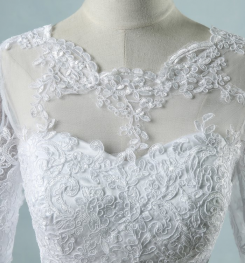 Donna Bridal krásné krajkové šaty s vlečkou + SPODNICE ZDARMA 129 - Bílá