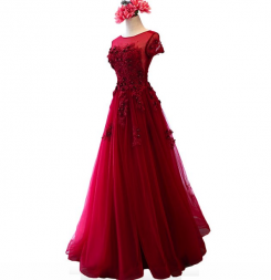 Donna Bridal maturitní, plesové šaty s krajkovým živůtkem a 3D květinky Červená tmavá 32 kód 210