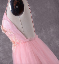 Donna Bridal romantické krajkové květované šaty pro družičku kód 224 - Růžová