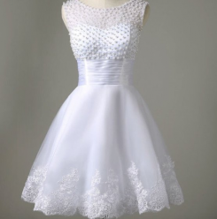 Donna Bridal koktejlové šaty na svatbu nebo do společnosti s perličkami a krajkou kód 260 - Bílá