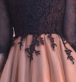 Donna Bridal krajkové koktejlové šaty na promoce Mix barev - stejná jako na fotografii Velikost 32 kód 268