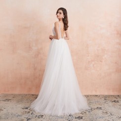 Donna Bridal tylové svatební šaty s rozparkem a zdobeným živůtkem kód 367 - Bílá