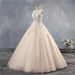 Donna Bridal nádherné krajkové šaty + SPODNICE ZDARMA kód 400 - Šampaň