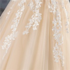 Donna Bridal nádherné krajkové šaty + SPODNICE ZDARMA kód 400 - Šampaň